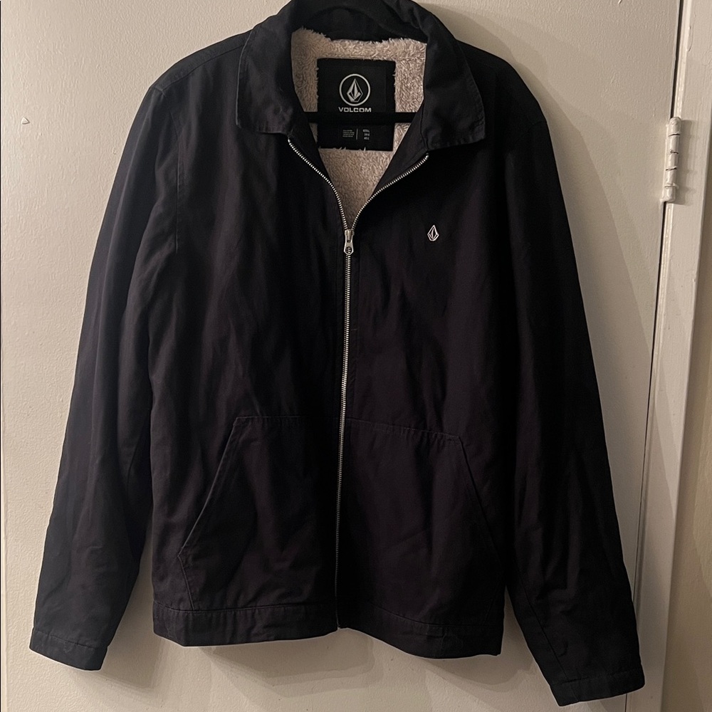 Volcom Men's Dark Jacket with Sherpa Lining